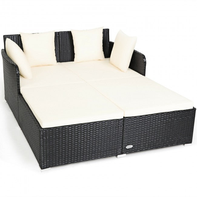SilverCrate™Outdoor Patio Rattan Daybed Pillow Cushioned Sofa Furniture